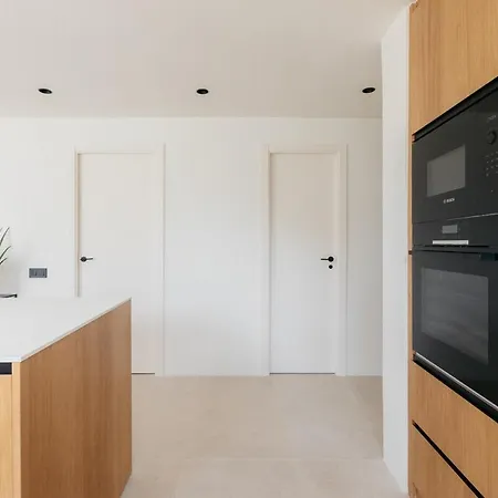דירה Luxury Seafront New Design & Private Terrace *